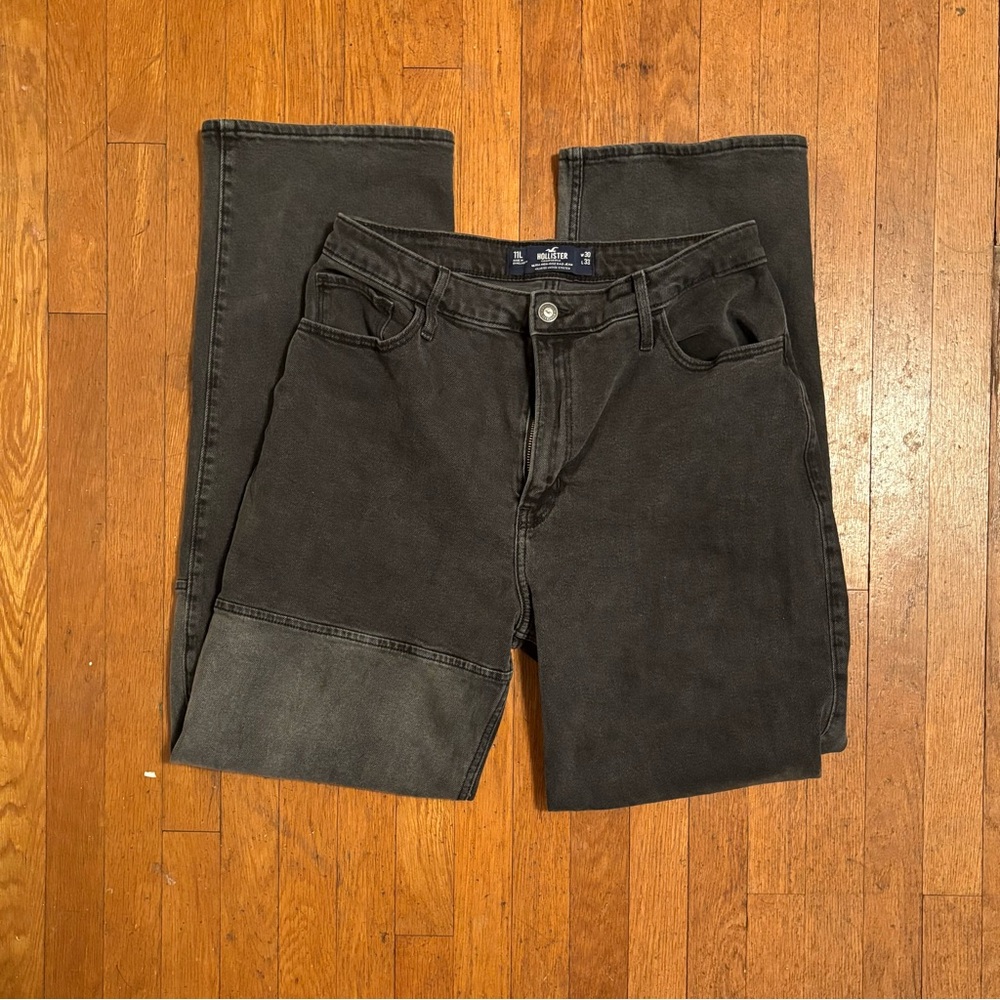 Hollister Women’s ultra high rise dad Jean Dark Gray size 11 long